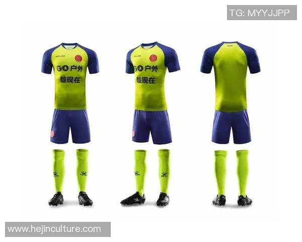 90年代中国足球明星卡收藏回顾 展现那段辉煌岁月的记忆与传奇 90年代中国足球明星卡收藏回顾 展现那段辉煌岁月的记忆与传奇