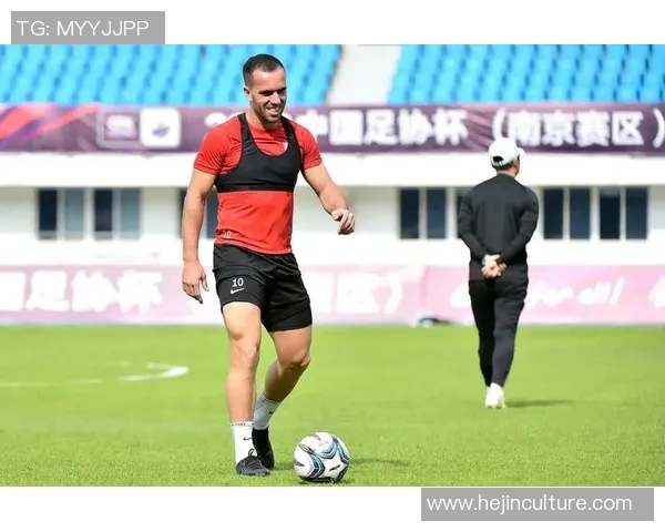 足球天才思远崭露头角 引领新一代球员风潮成为国足未来希望 足球天才思远崭露头角 引领新一代球员风潮成为国足未来希望